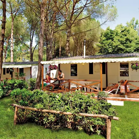 Holiday home Maxi Caravan Deluxe By Interhome *