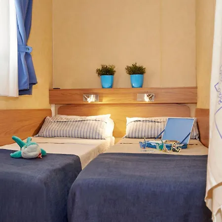 Maxi Caravan Deluxe By Interhome Baia Domizia