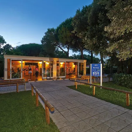 Maxi Caravan Deluxe By Interhome Holiday home Baia Domizia